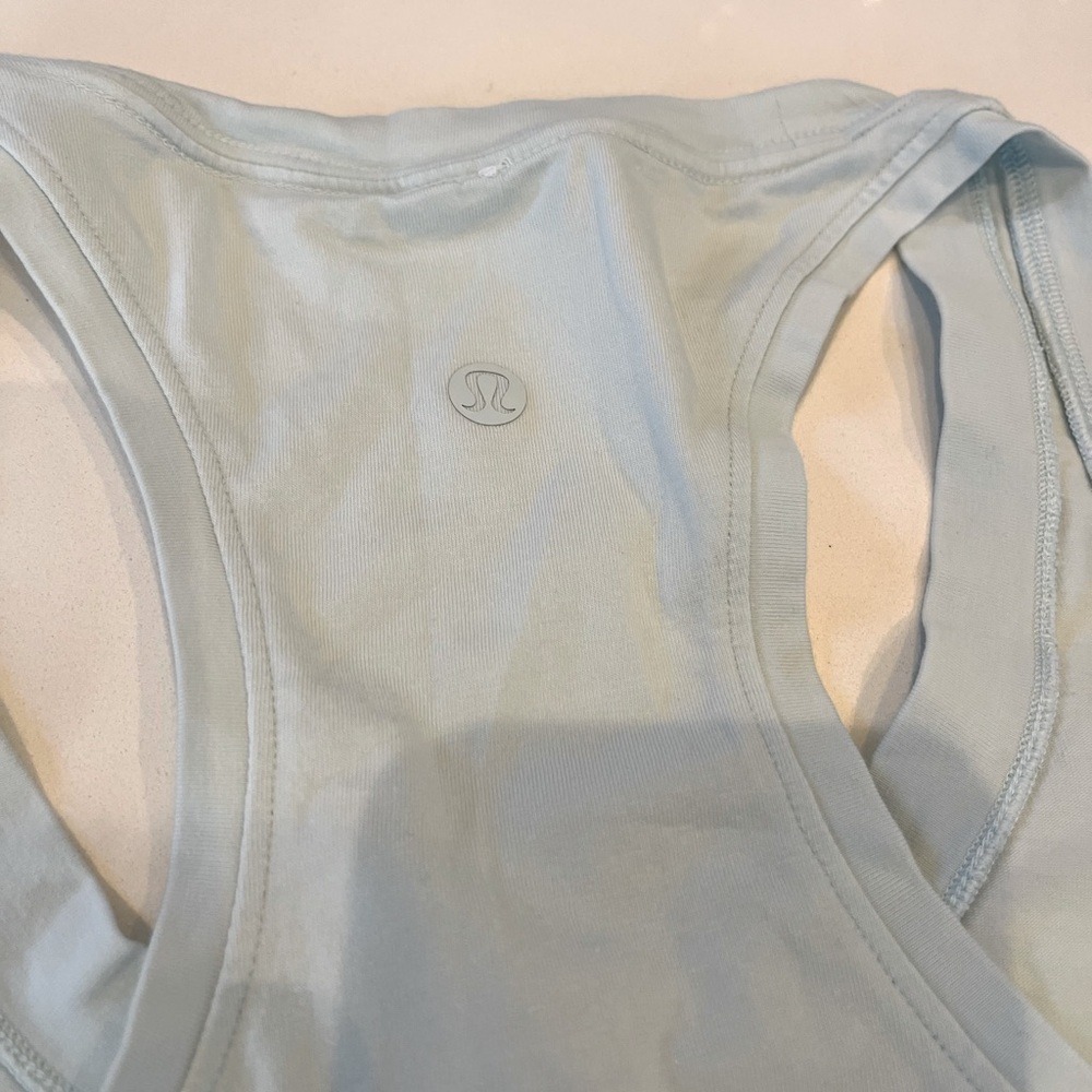 Lululemon tank